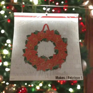 Recollections Paper Wreath Decor Christmas Holiday Craft Kit NIP Poinsettia